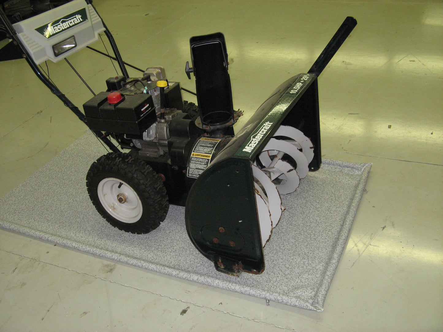 Snowblower Mat and Lawnmower Mat